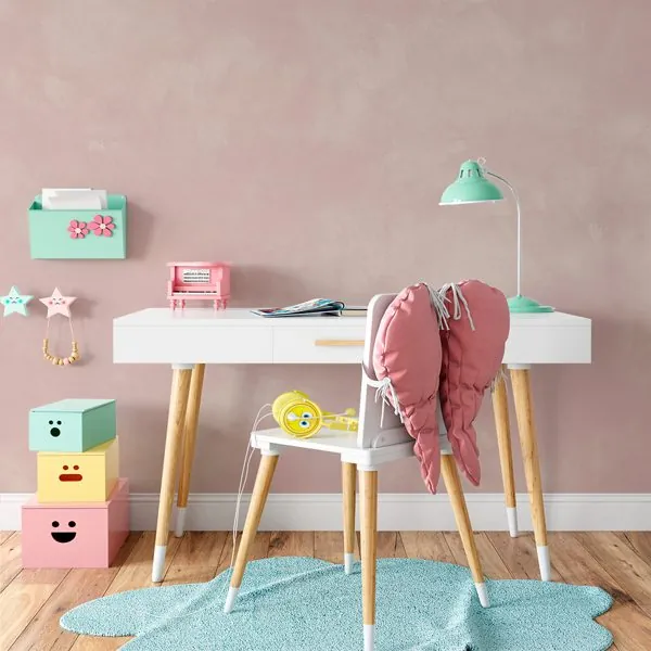 Cimento Queimado Rose — ambiente com o papel de parede aplicado