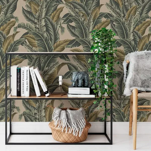 Folhagem Textura Linen Camurça — ambiente com o papel de parede aplicado