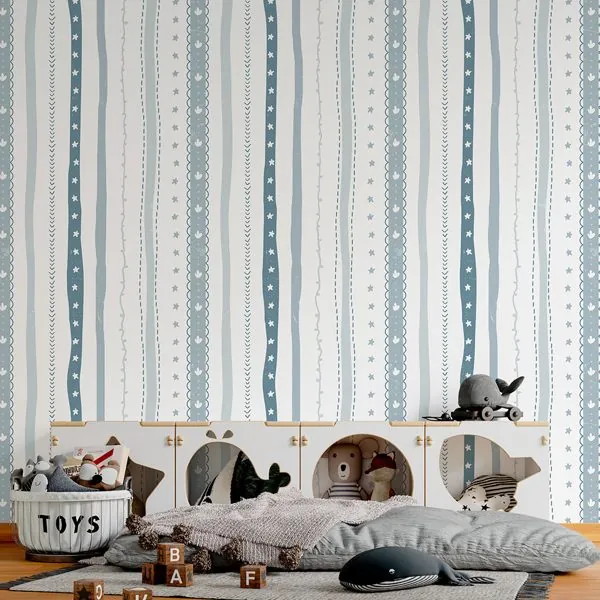 Listras Happy Azul — ambiente com o papel de parede aplicado